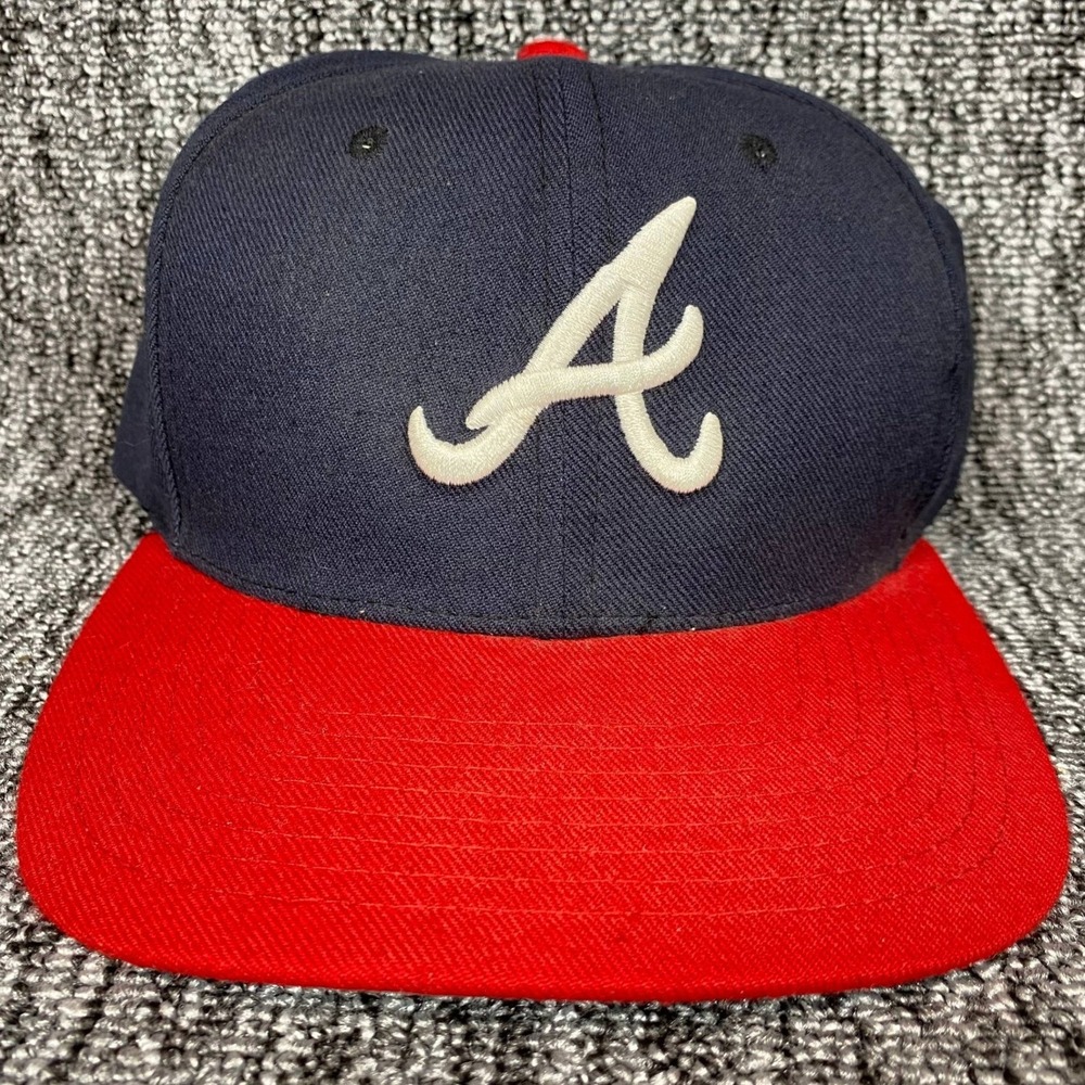 Vintage Atlanta Braves Hat New Era 39THIRTY Stretch Fit Cap Navy Red MLB Med lg